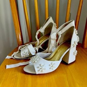 Forever Soles Melody Low Heel in Ivory